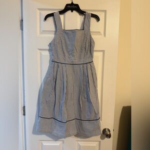 Land’s End Striped Dress with side pockets and side zipper EXCELLENT CONDITION